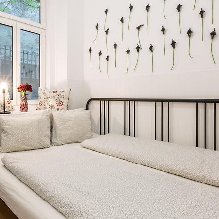 Elegant Coziness Apartment Budapest Bagian luar foto