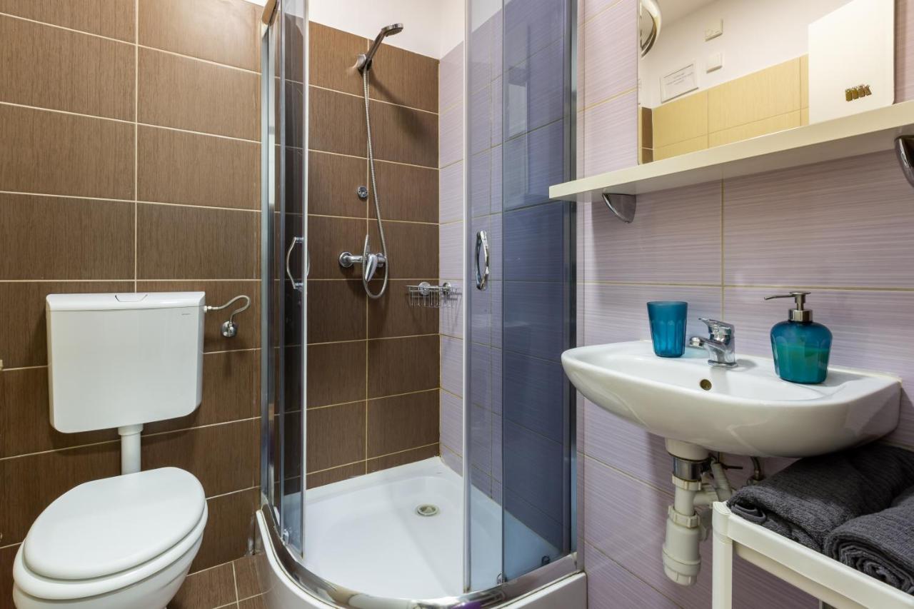 Elegant Coziness Apartment Budapest Bagian luar foto