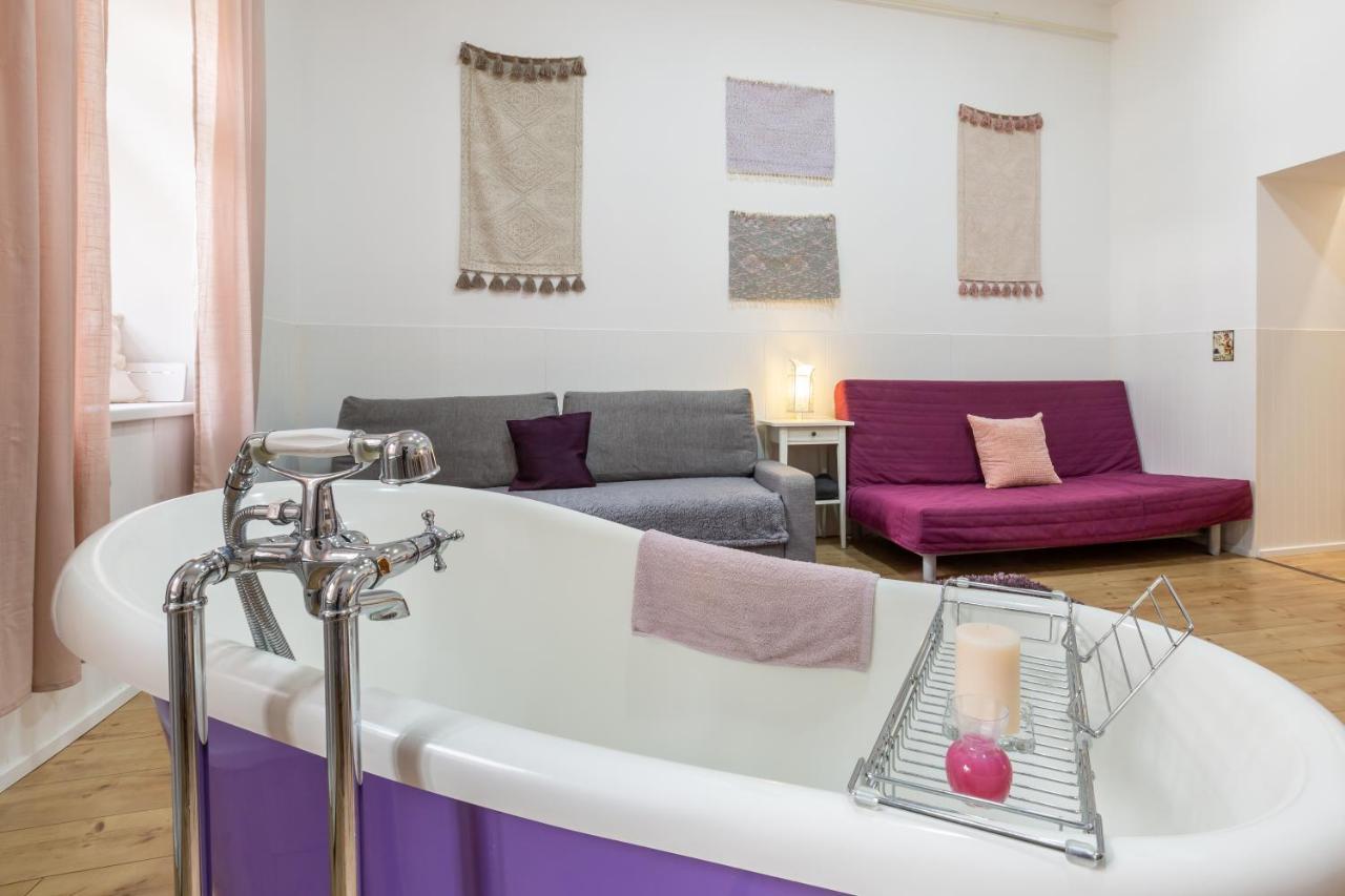 Elegant Coziness Apartment Budapest Bagian luar foto