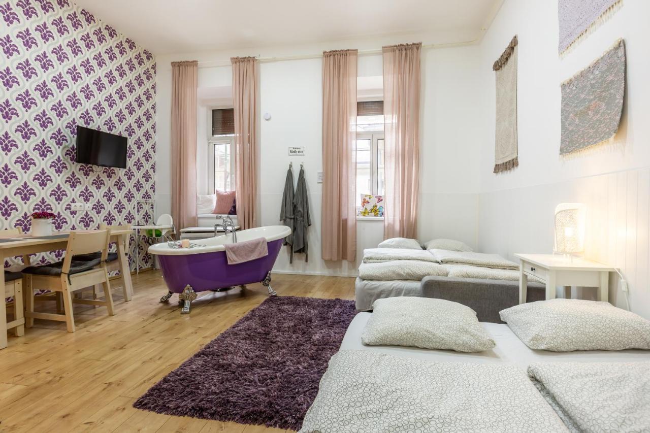 Elegant Coziness Apartment Budapest Bagian luar foto